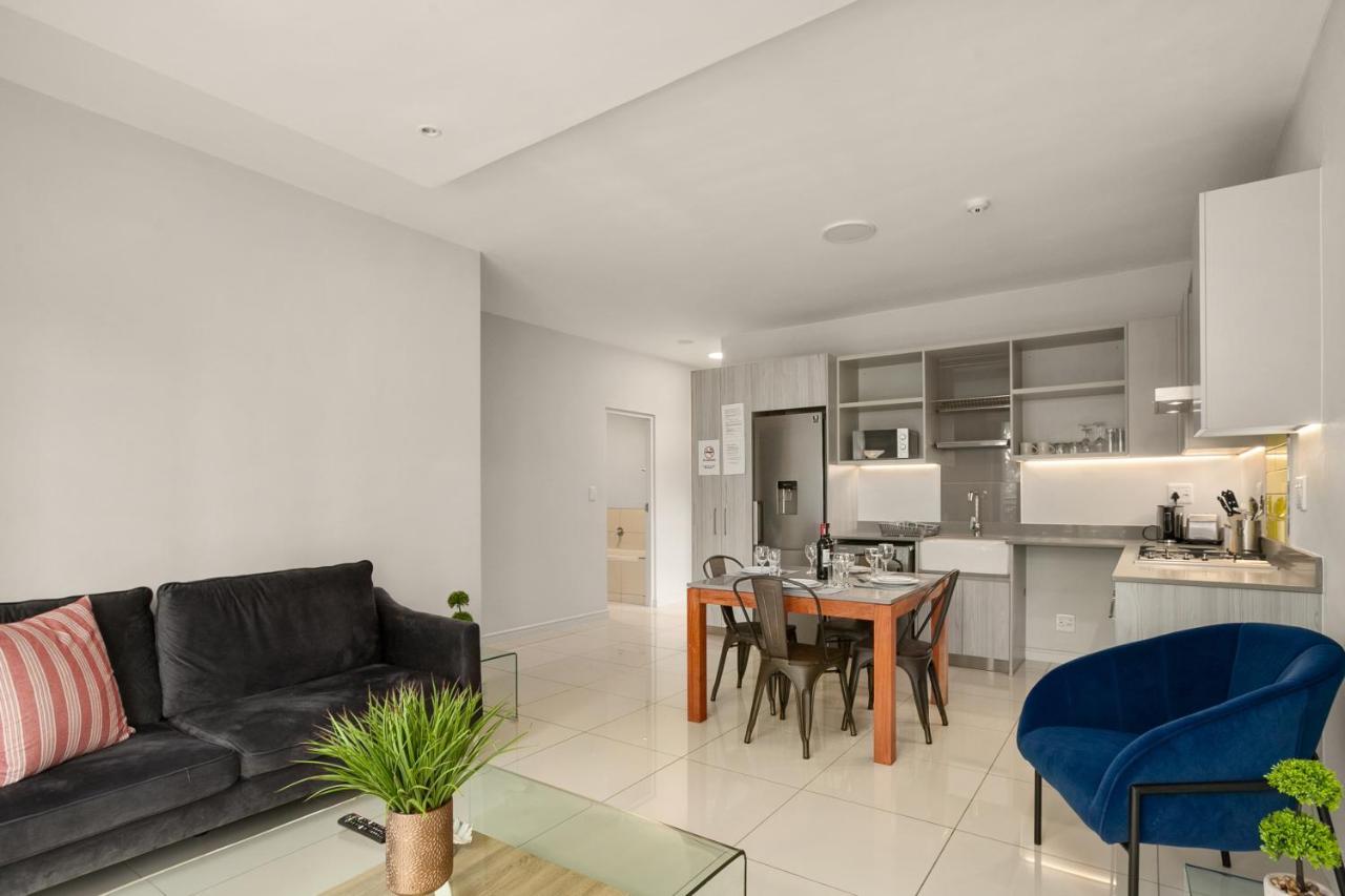 Easy Stay - The Median Rosebank Johannesburg Bagian luar foto