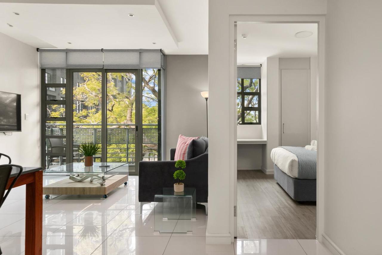 Easy Stay - The Median Rosebank Johannesburg Bagian luar foto