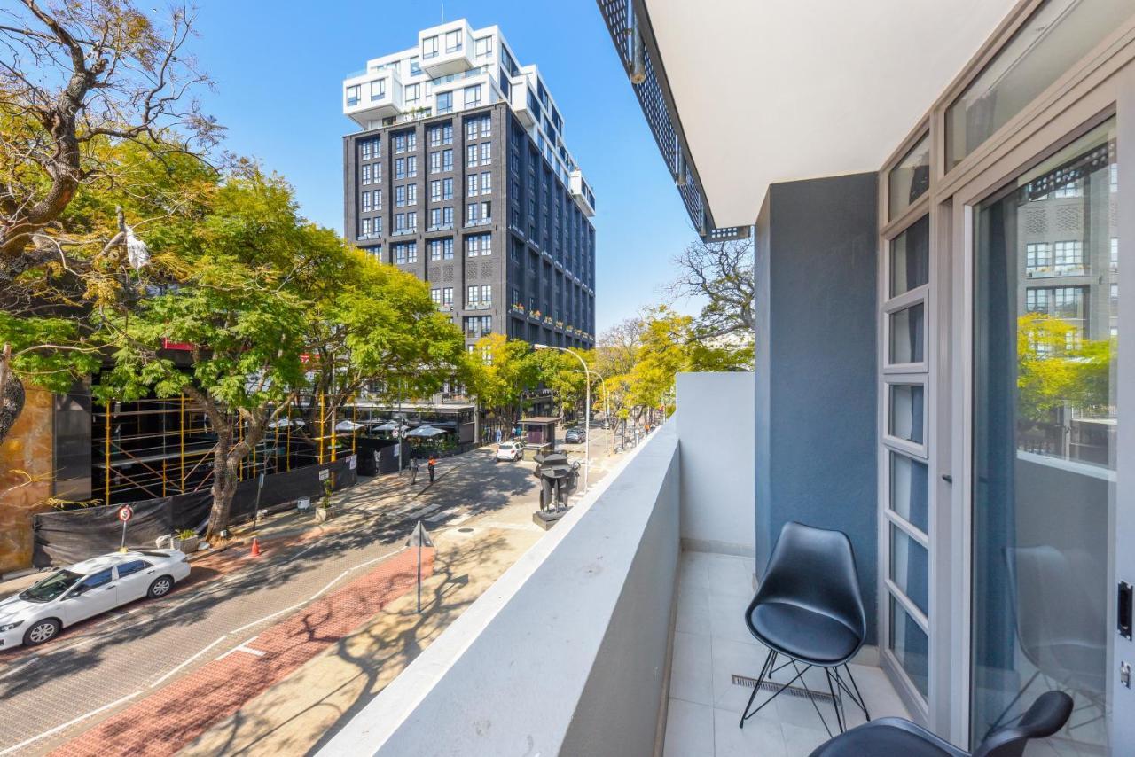 Easy Stay - The Median Rosebank Johannesburg Bagian luar foto