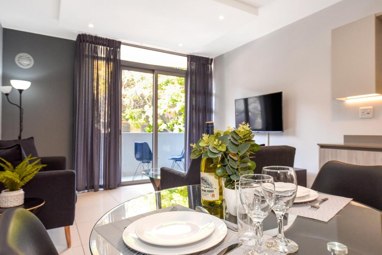 Easy Stay - The Median Rosebank Johannesburg Bagian luar foto