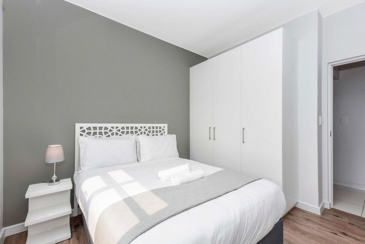 Easy Stay - The Median Rosebank Johannesburg Bagian luar foto