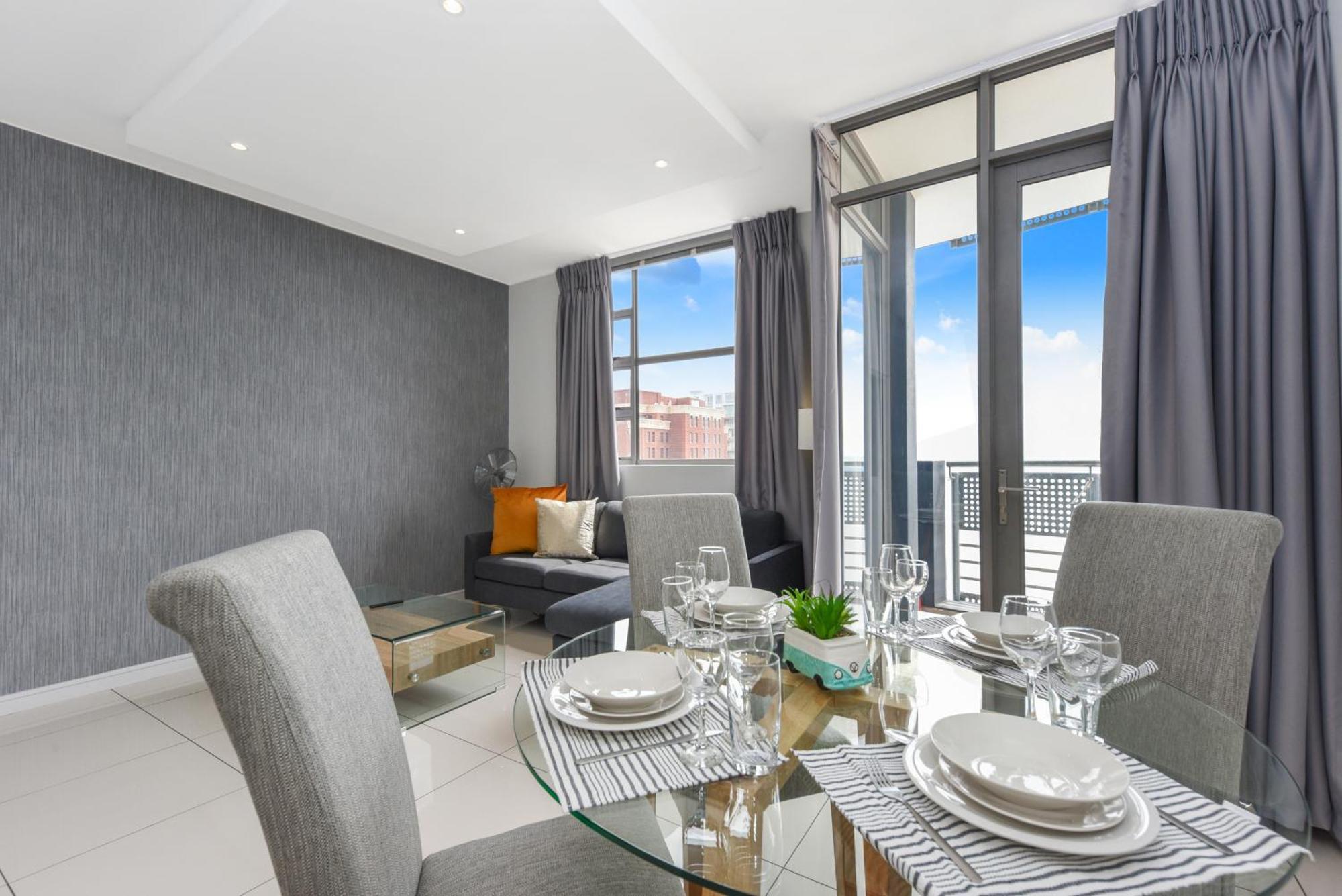 Easy Stay - The Median Rosebank Johannesburg Bagian luar foto
