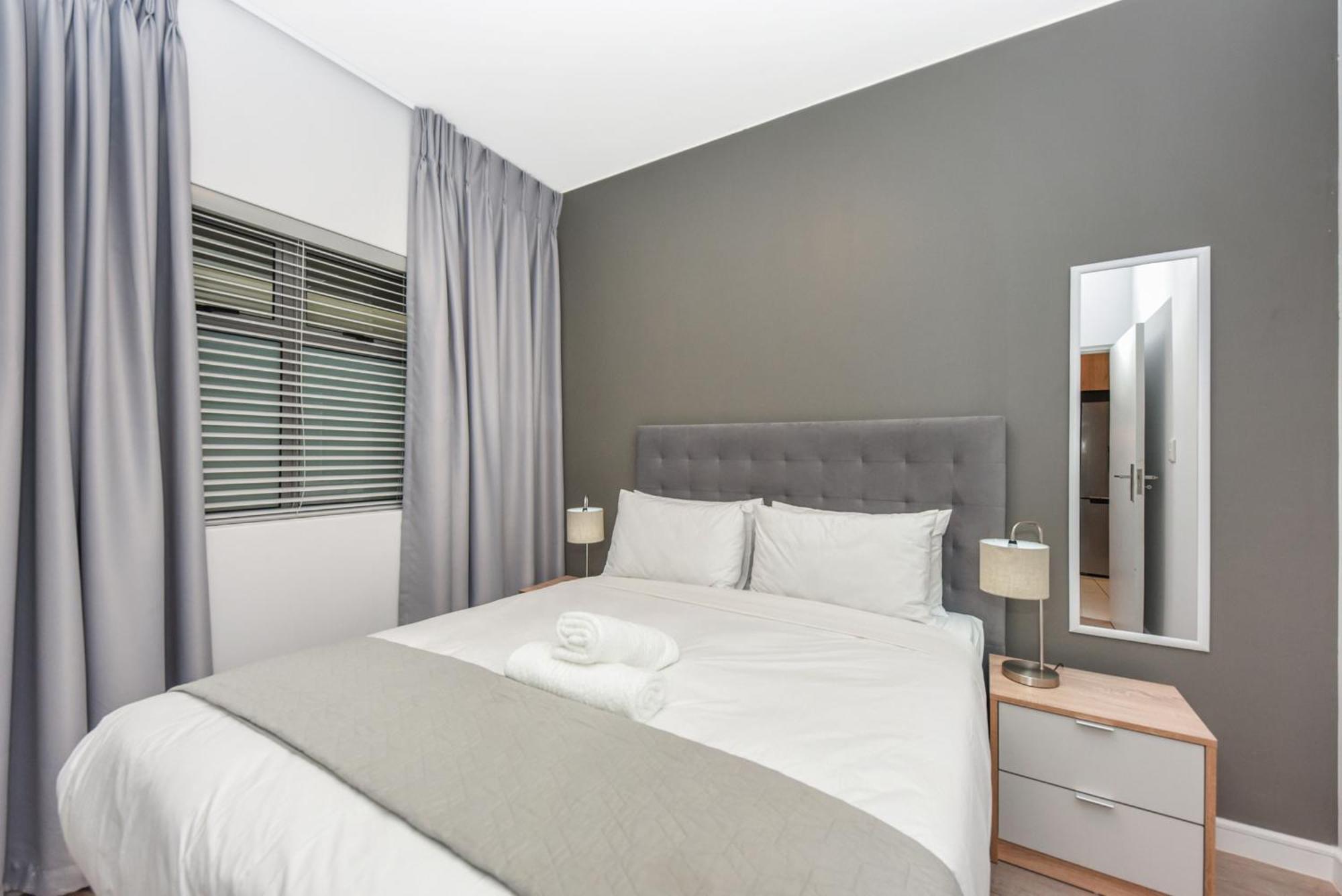 Easy Stay - The Median Rosebank Johannesburg Bagian luar foto